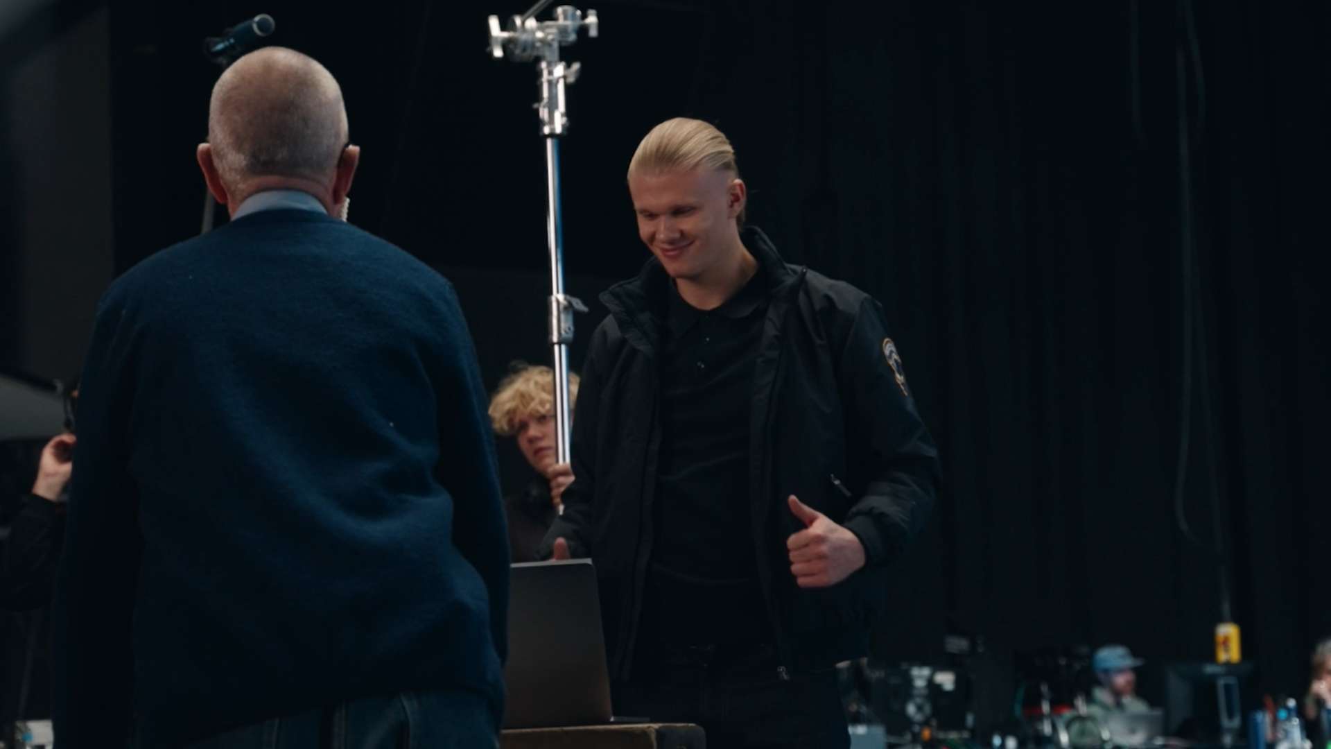 球需要更多 球需要更多